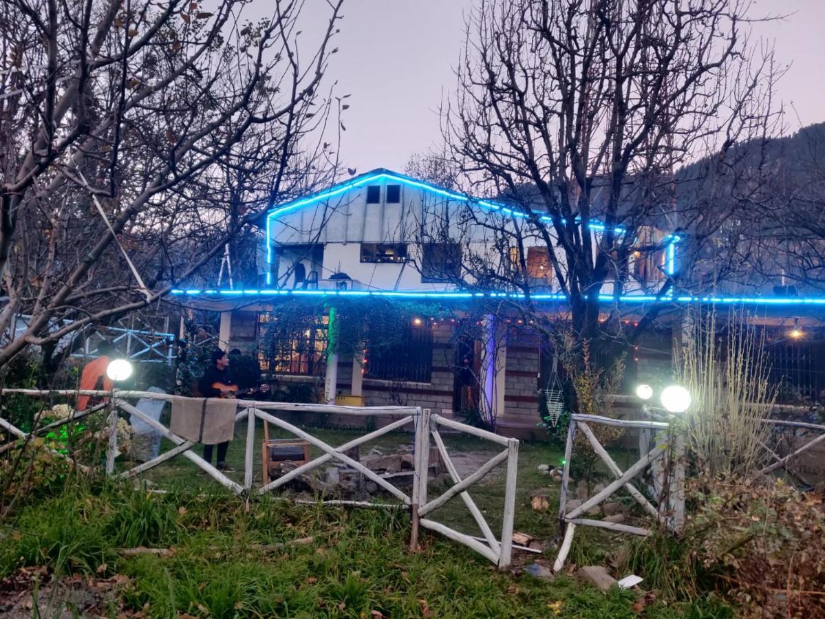 Mars Monkey Hostel & Cafe - Manali (Himachal Pradesh) — Photos 1